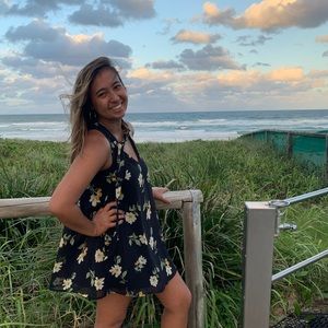 Meet your Posher, Kaela